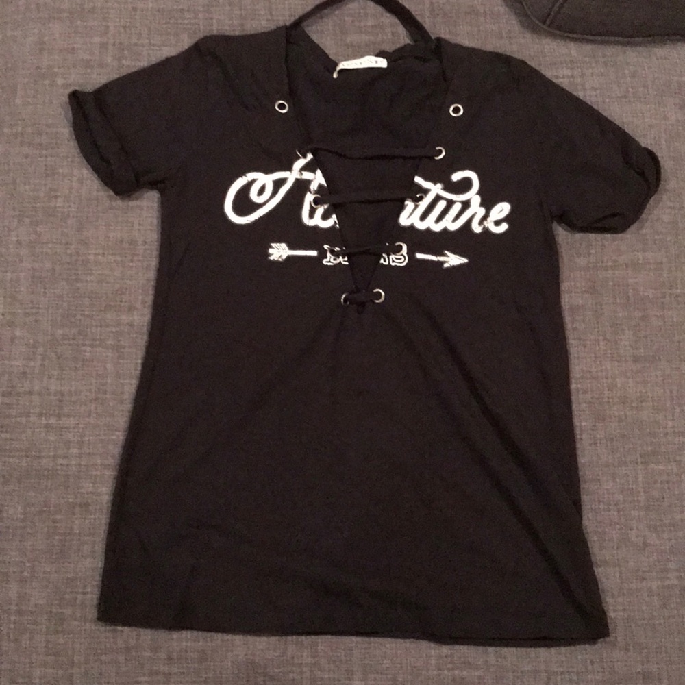 Tee shirt